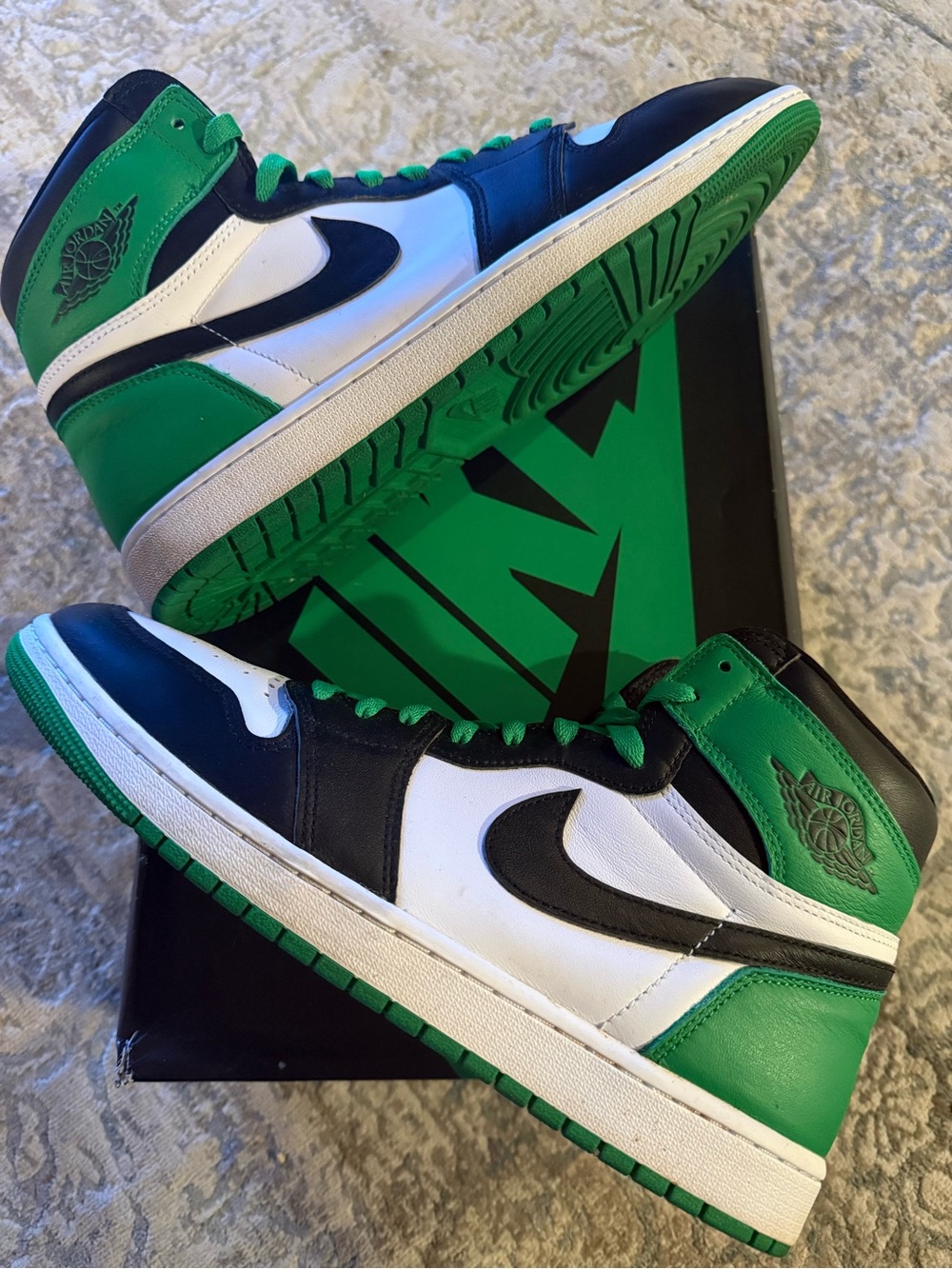Jordan 1 Retro High OG Lucky Green